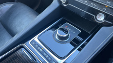 Jaguar F-Pace 2.0d [240] Chequered Flag 5dr Auto AWD Diesel Estate